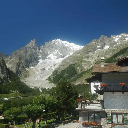 Hotel Aiguille Noire