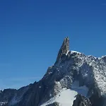 Aiguille Noire Hotel 2*