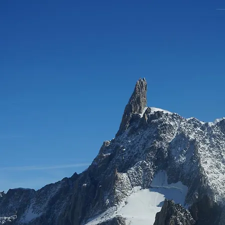 Aiguille Noire Hotel 2*