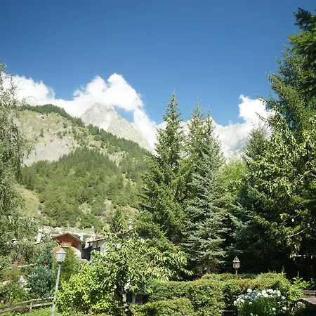 Aiguille Noire Hotel Courmayeur