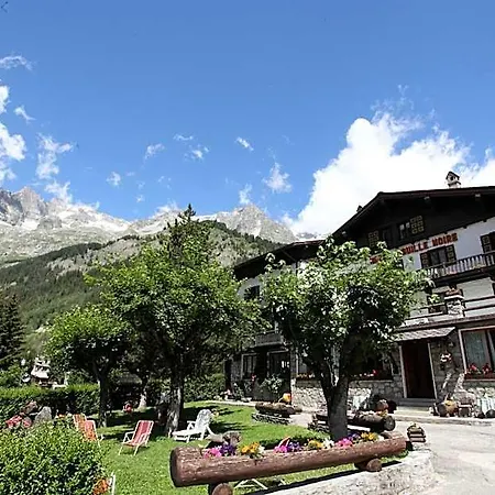 Aiguille Noire Hotel 2*